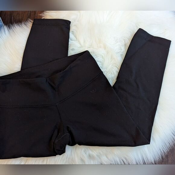 Lululemon black cropped leggings 6 - Picture 2 of 4